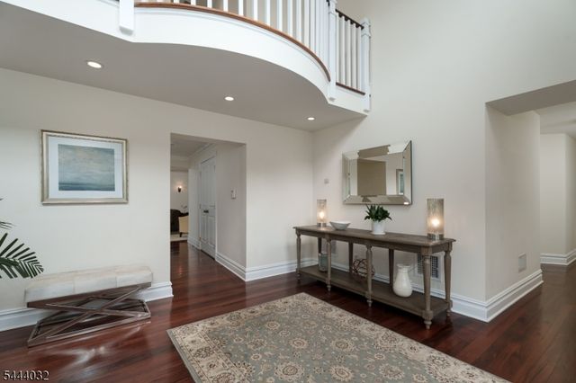 8 Flanders Valley Ct, Montgomery Twp., NJ 08558