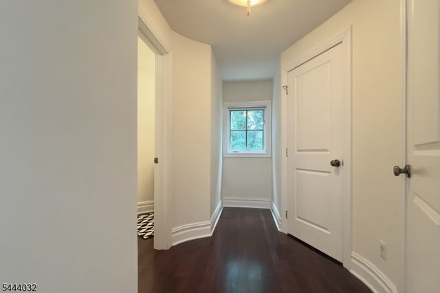 8 Flanders Valley Ct, Montgomery Twp., NJ 08558