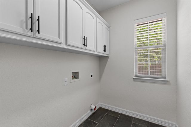 312 Country Club DR, La Grange, TX 78945