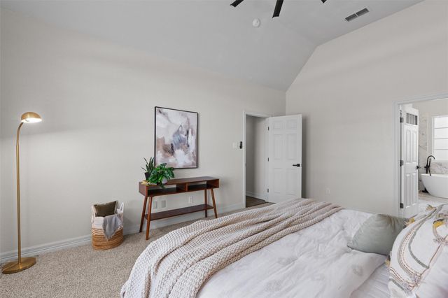 312 Country Club DR, La Grange, TX 78945