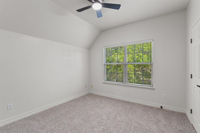 312 Country Club DR, La Grange, TX 78945