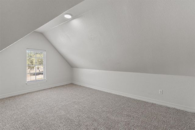 312 Country Club DR, La Grange, TX 78945