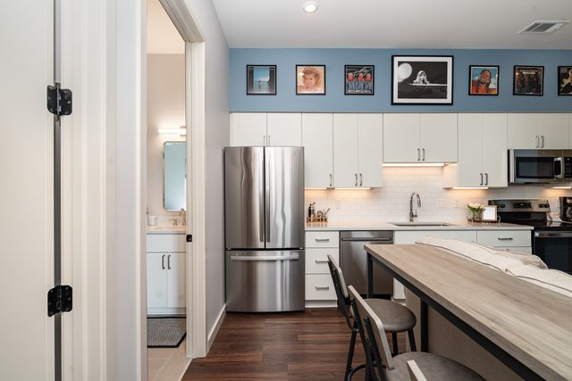 1014 16th Ave S Unit 311, Nashville, TN 37212