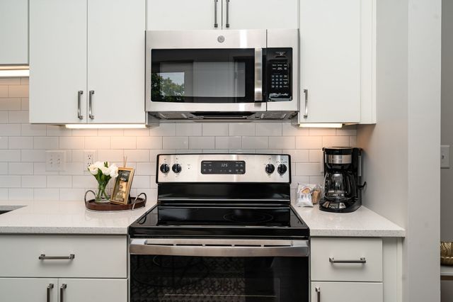 1014 16th Ave S Unit 311, Nashville, TN 37212