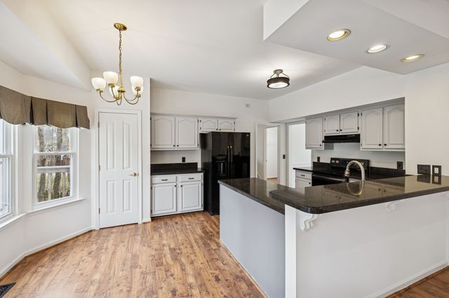 8408 Indian Hills Dr, Nashville, TN 37221