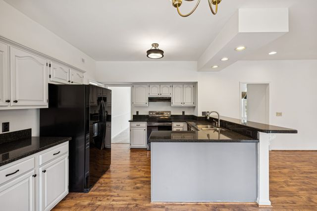 8408 Indian Hills Dr, Nashville, TN 37221