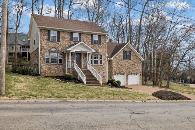 8408 Indian Hills Dr, Nashville, TN 37221