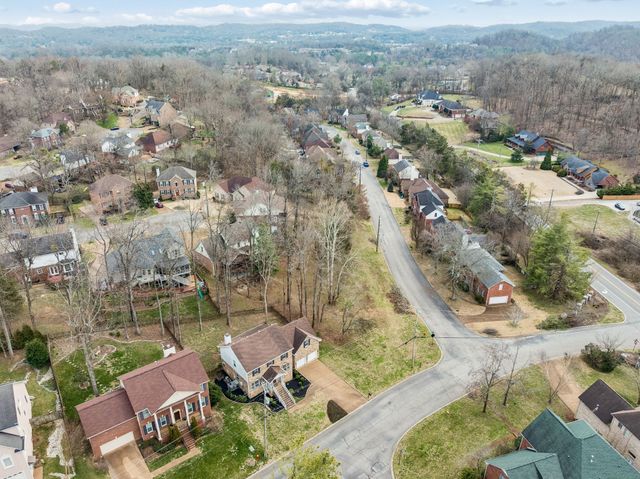 8408 Indian Hills Dr, Nashville, TN 37221