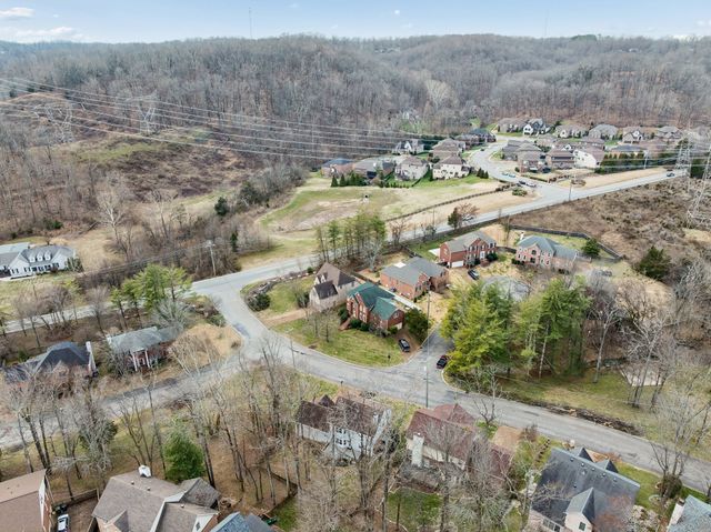 8408 Indian Hills Dr, Nashville, TN 37221