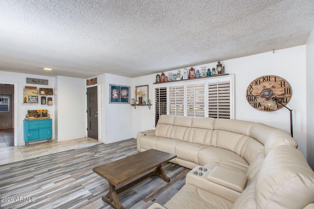 5025 W FRIER Drive, Glendale, AZ 85301 — photo 4