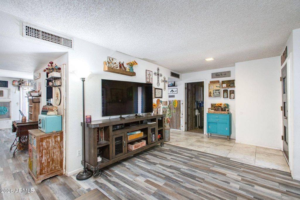 5025 W FRIER Drive, Glendale, AZ 85301 — photo 5