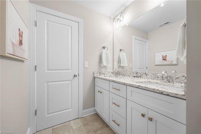 206 Hackamore Trail, Lexington, NC 27295