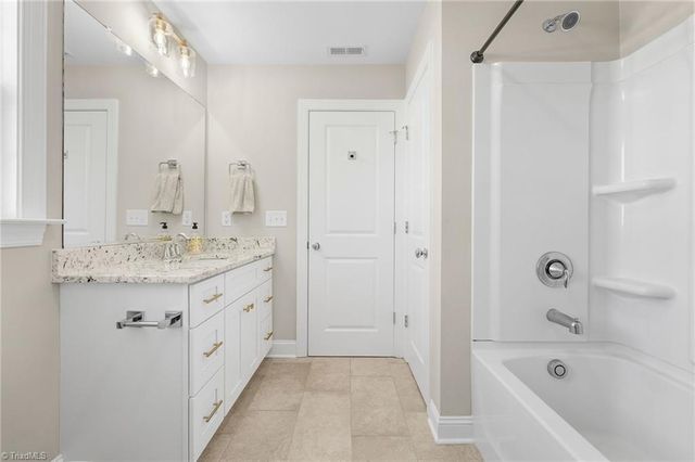 206 Hackamore Trail, Lexington, NC 27295