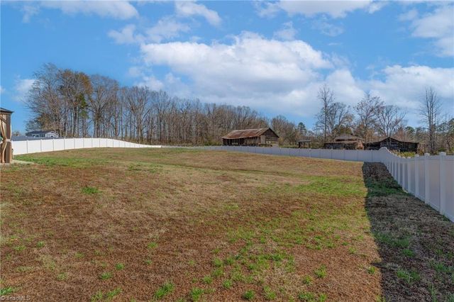 206 Hackamore Trail, Lexington, NC 27295