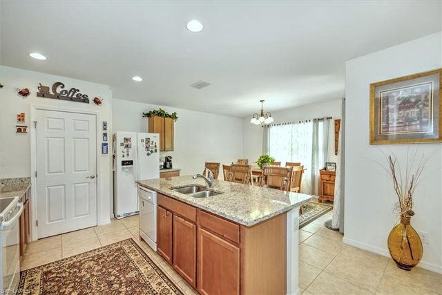 3200 Birch Tree LN, Alva, FL 33920