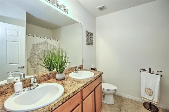 3200 Birch Tree LN, Alva, FL 33920