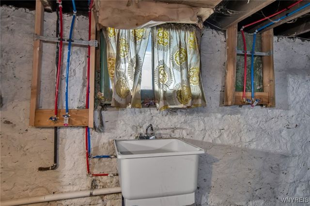 395 Hampshire Street, Buffalo, NY 14213