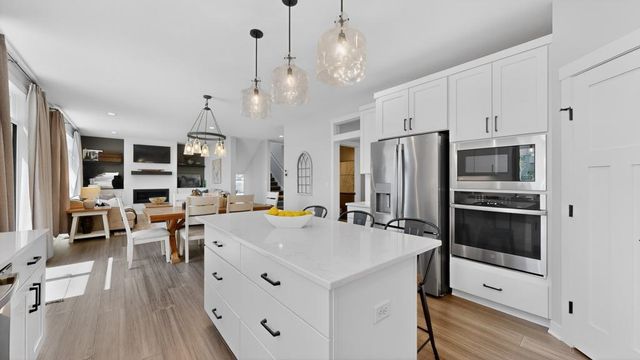 2014 Hagen Lane SW, Rochester, MN 55902