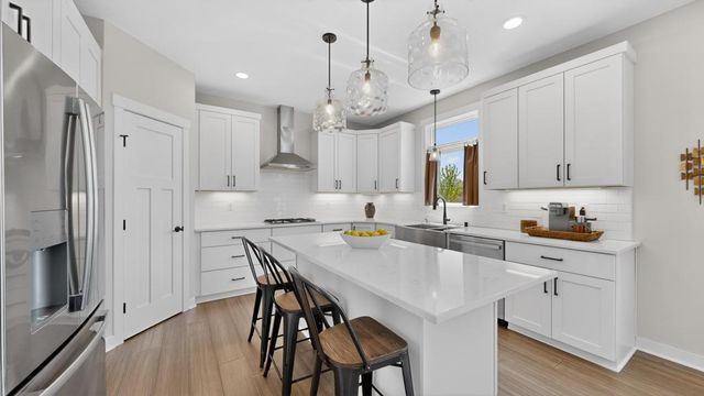 2014 Hagen Lane SW, Rochester, MN 55902
