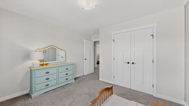 2014 Hagen Lane SW, Rochester, MN 55902