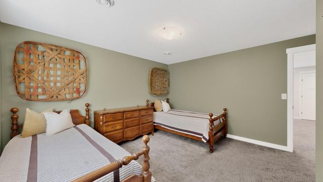 2014 Hagen Lane SW, Rochester, MN 55902