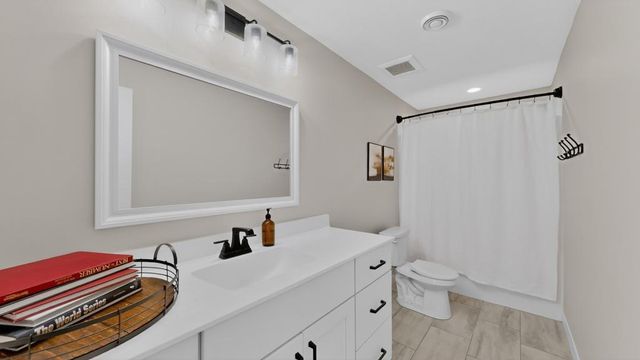 2014 Hagen Lane SW, Rochester, MN 55902