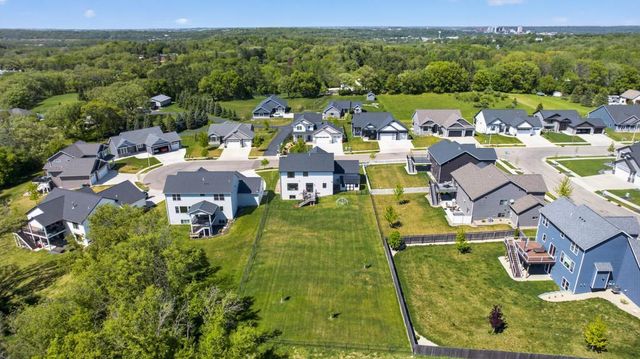 2014 Hagen Lane SW, Rochester, MN 55902