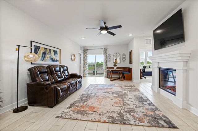 6804 Westview Drive 1404, Houston, TX 77055