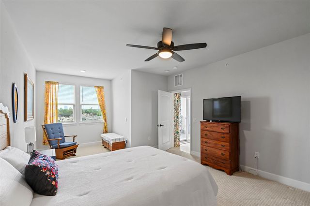 6804 Westview Drive 1404, Houston, TX 77055