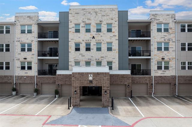 6804 Westview Drive 1404, Houston, TX 77055
