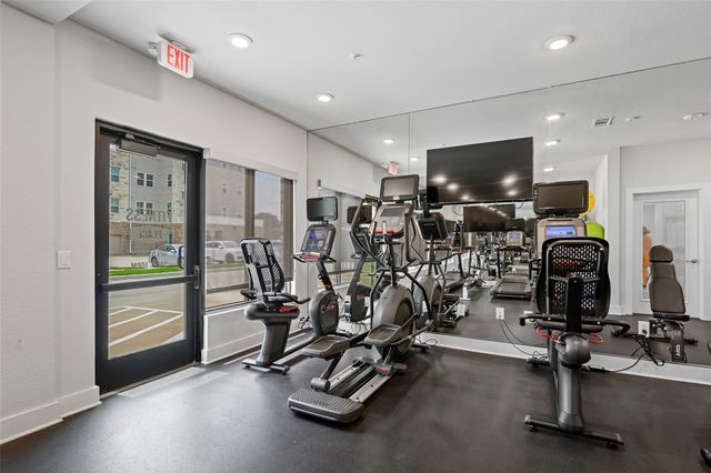 6804 Westview Drive 1404, Houston, TX 77055