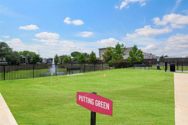 6804 Westview Drive 1404, Houston, TX 77055