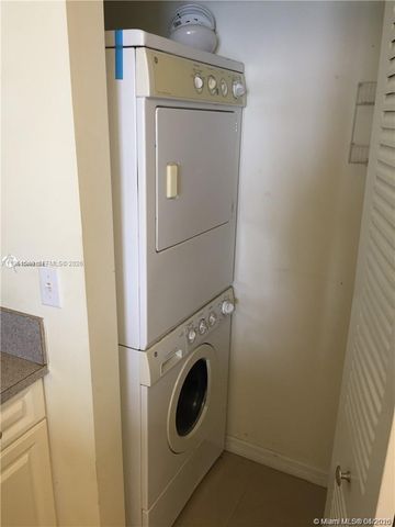 1 Glen Royal Pkwy 1404, Miami, FL 33125