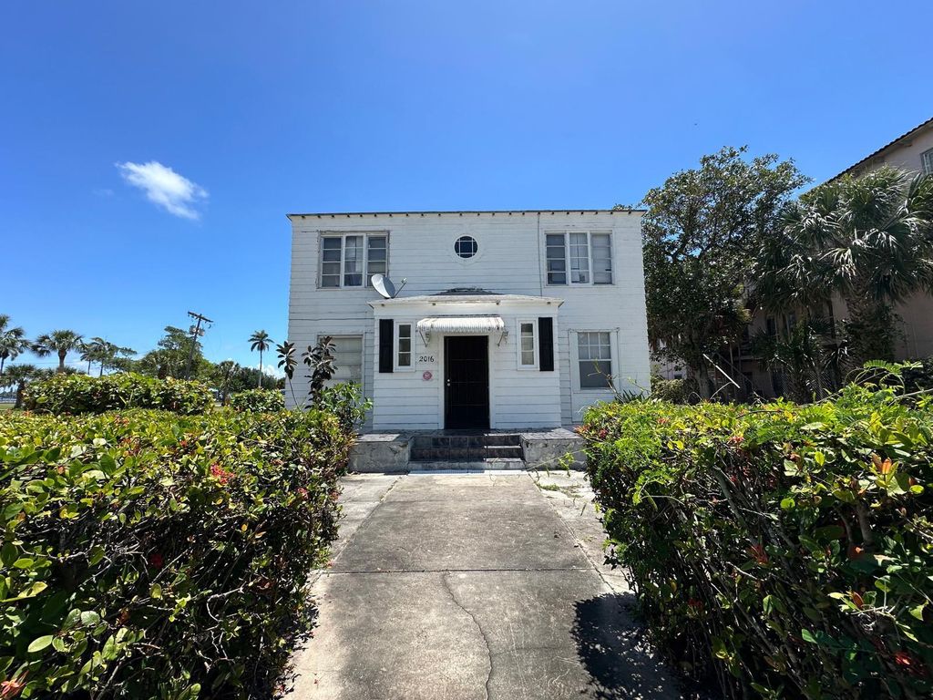 2016 Broward Avenue 1, West Palm Beach, FL 33407