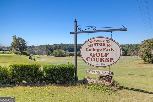 2426 Fair Oaks Way, Atlanta, GA 30337