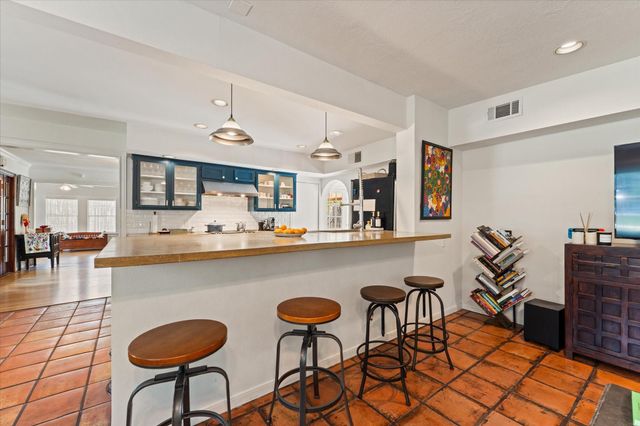 408 W 33rd Street, Houston, TX 77018