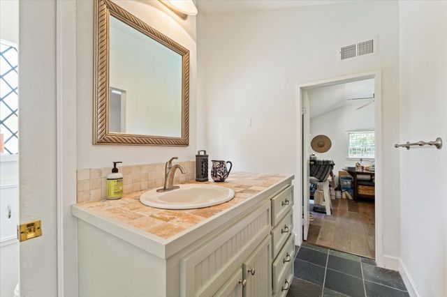 408 W 33rd Street, Houston, TX 77018