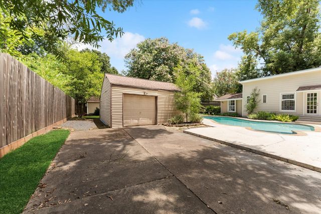 408 W 33rd Street, Houston, TX 77018