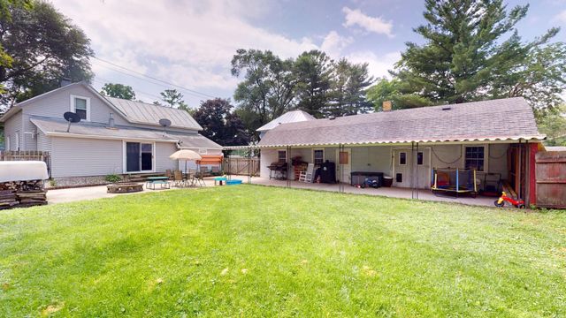 20054 W Mill Road, Galesville, WI 54630