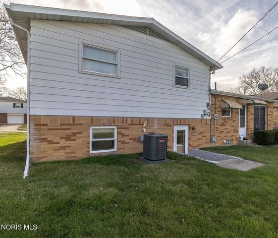 5513 San Pedro Drive, Toledo, OH 43612