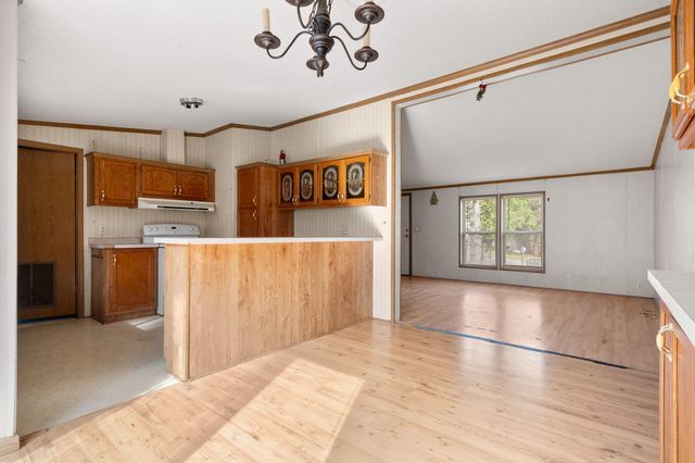 283 Cedar Lane, Rockaway Beach, MO 65740