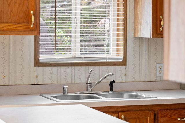 283 Cedar Lane, Rockaway Beach, MO 65740