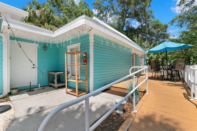 135 4TH AVENUE N, Safety Harbor, FL 34695