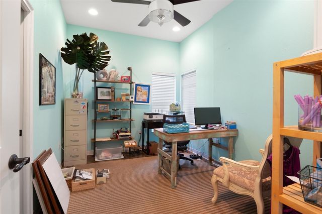 135 4TH AVENUE N, Safety Harbor, FL 34695