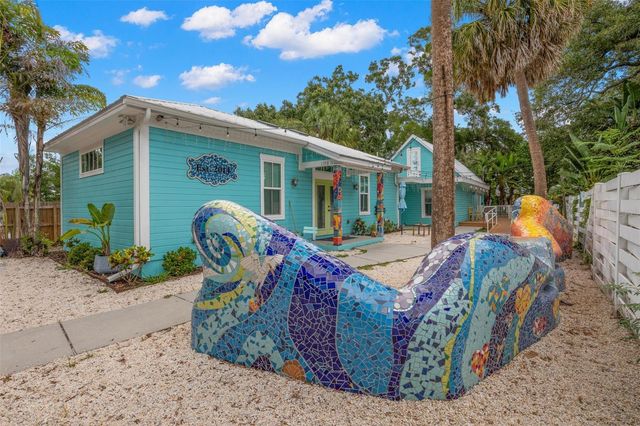 135 4TH AVENUE N, Safety Harbor, FL 34695
