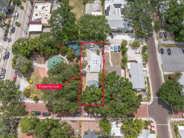135 4TH AVENUE N, Safety Harbor, FL 34695