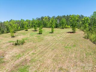 99999 Pea Ridge Road, Mill Spring, NC 28756