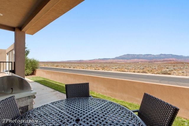 4944 W 3175 S, Hurricane, UT 84737