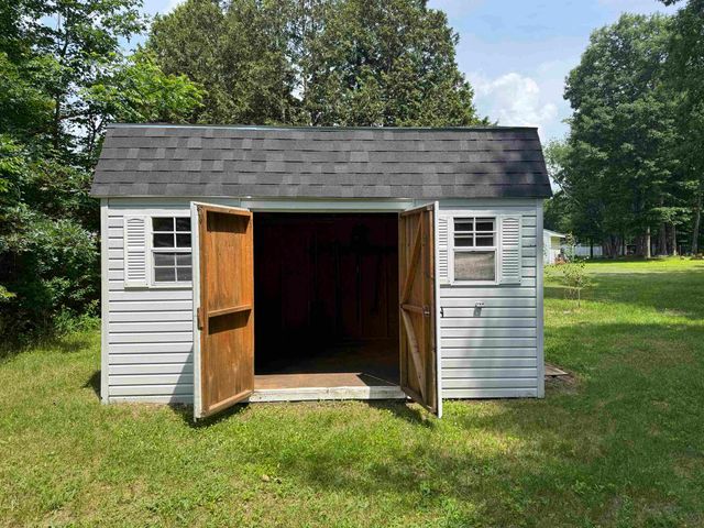 153 Sand Hill Road, Essex, VT 05452