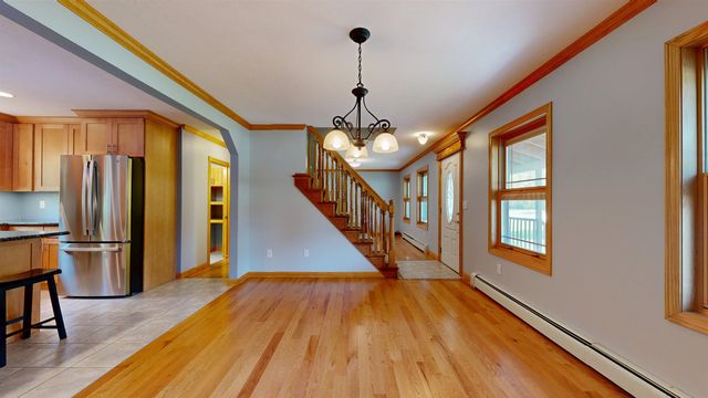 153 Sand Hill Road, Essex, VT 05452